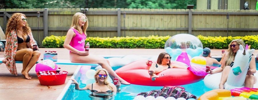 Secrets for Hosting the Best Pool Party