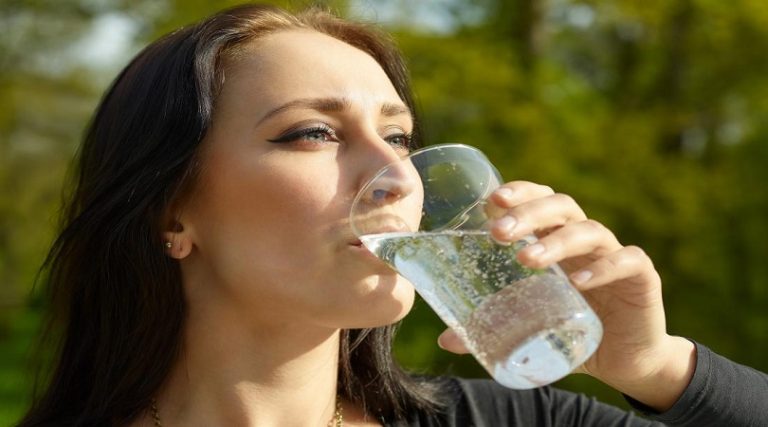 Can A Pregnant Woman Drink Tonic Water During Pregnancy